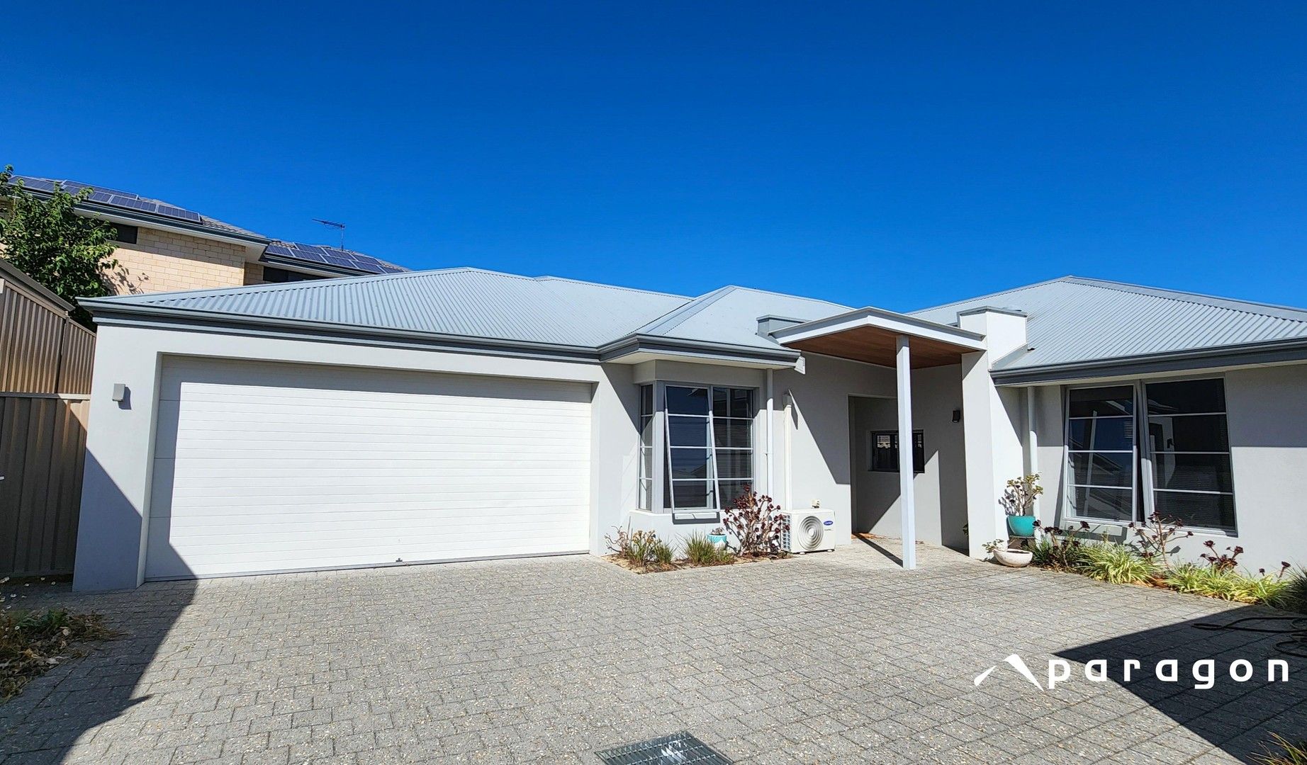 4 bedrooms Villa in 21B Bromley Street EMBLETON WA, 6062