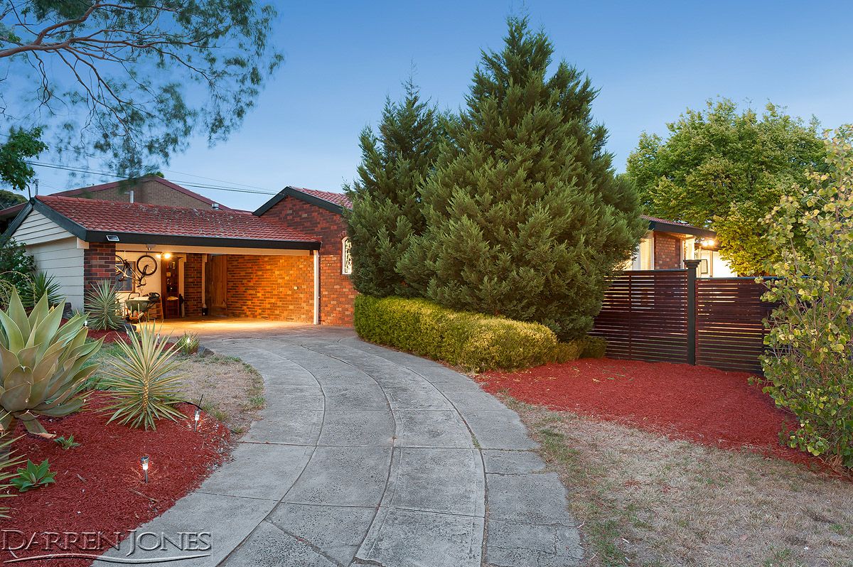 4 Narbethong Drive, Greensborough VIC 3088, Image 0