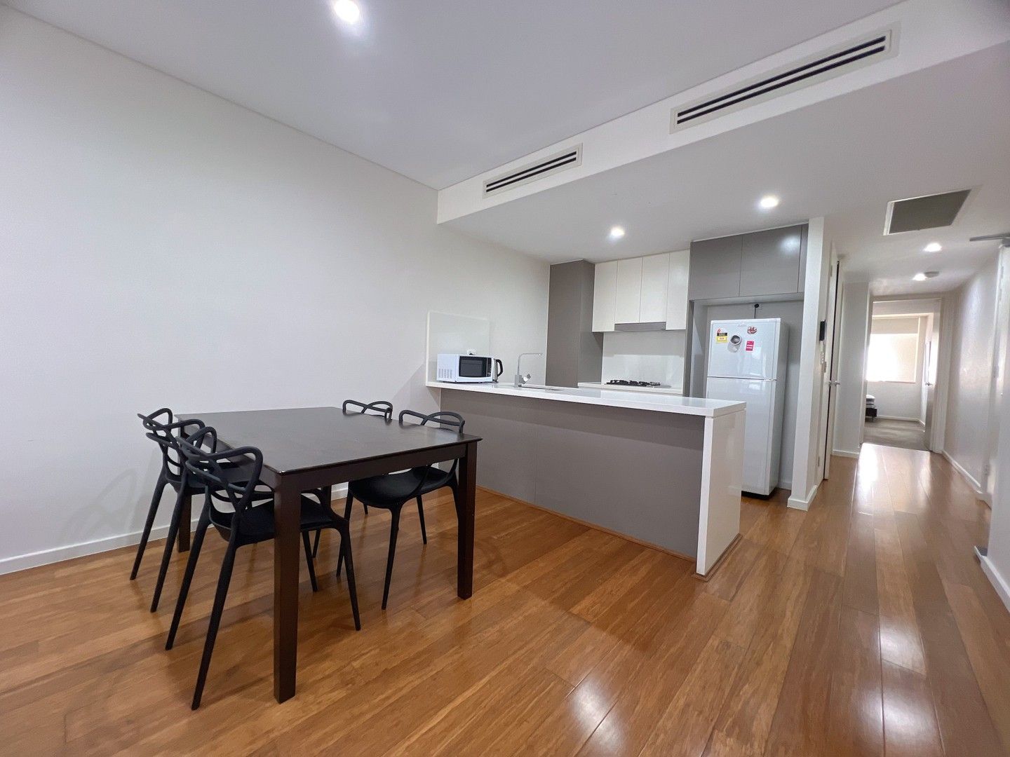 2 bedrooms Apartment / Unit / Flat in 6/L2/69 - 71 Parramatta Road CAMPERDOWN NSW, 2050