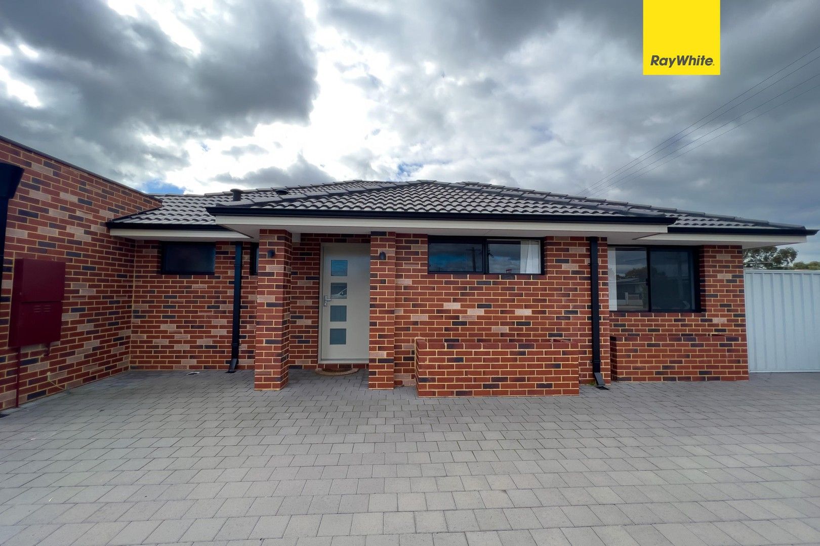4 bedrooms House in 24 Redcliffe Street EAST CANNINGTON WA, 6107