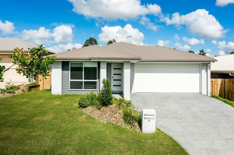 4 bedrooms House in 5 Rosella Way DEEBING HEIGHTS QLD, 4306