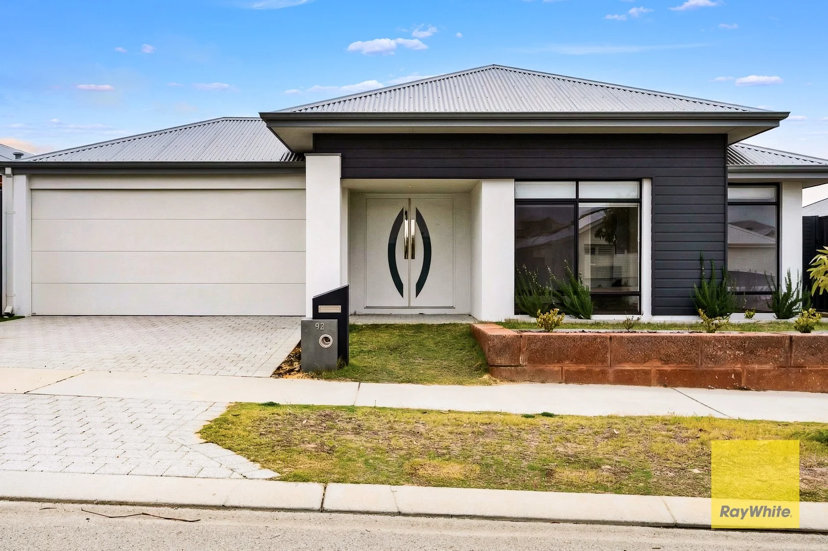 92 Potoroo Street, Banksia Grove WA 6031