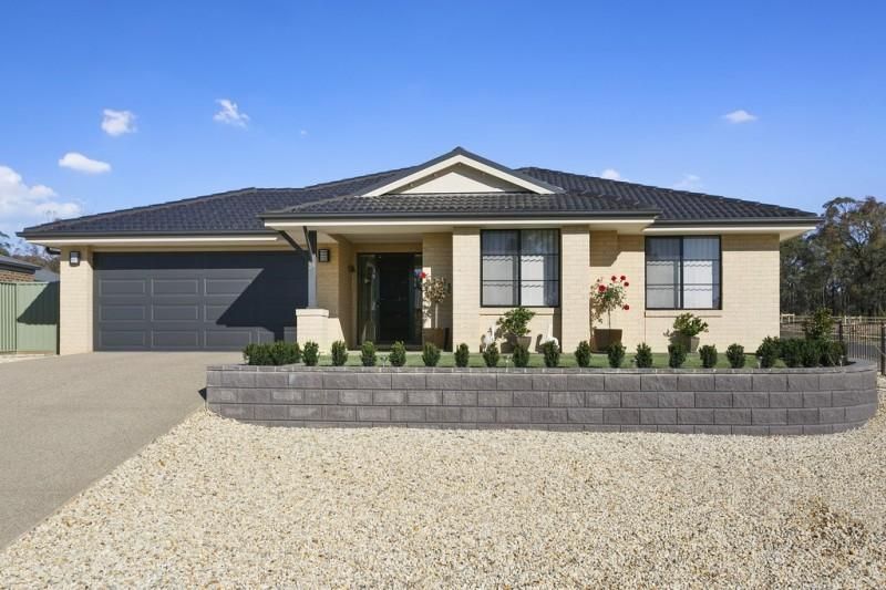 34 McConnell Drive, JUNORTOUN VIC 3551, Image 0