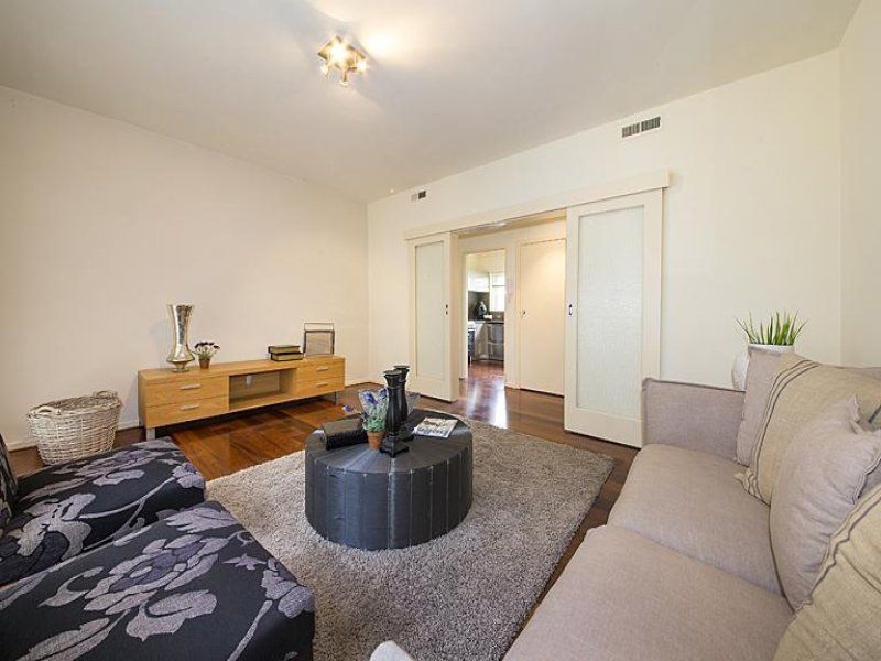 5/297 St Kilda Street, Brighton VIC 3186, Image 2