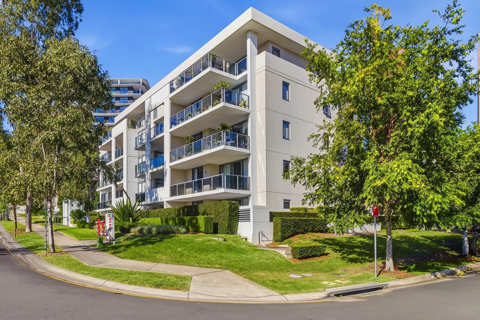 223/2 Lucinda Avenue, Norwest NSW 2153