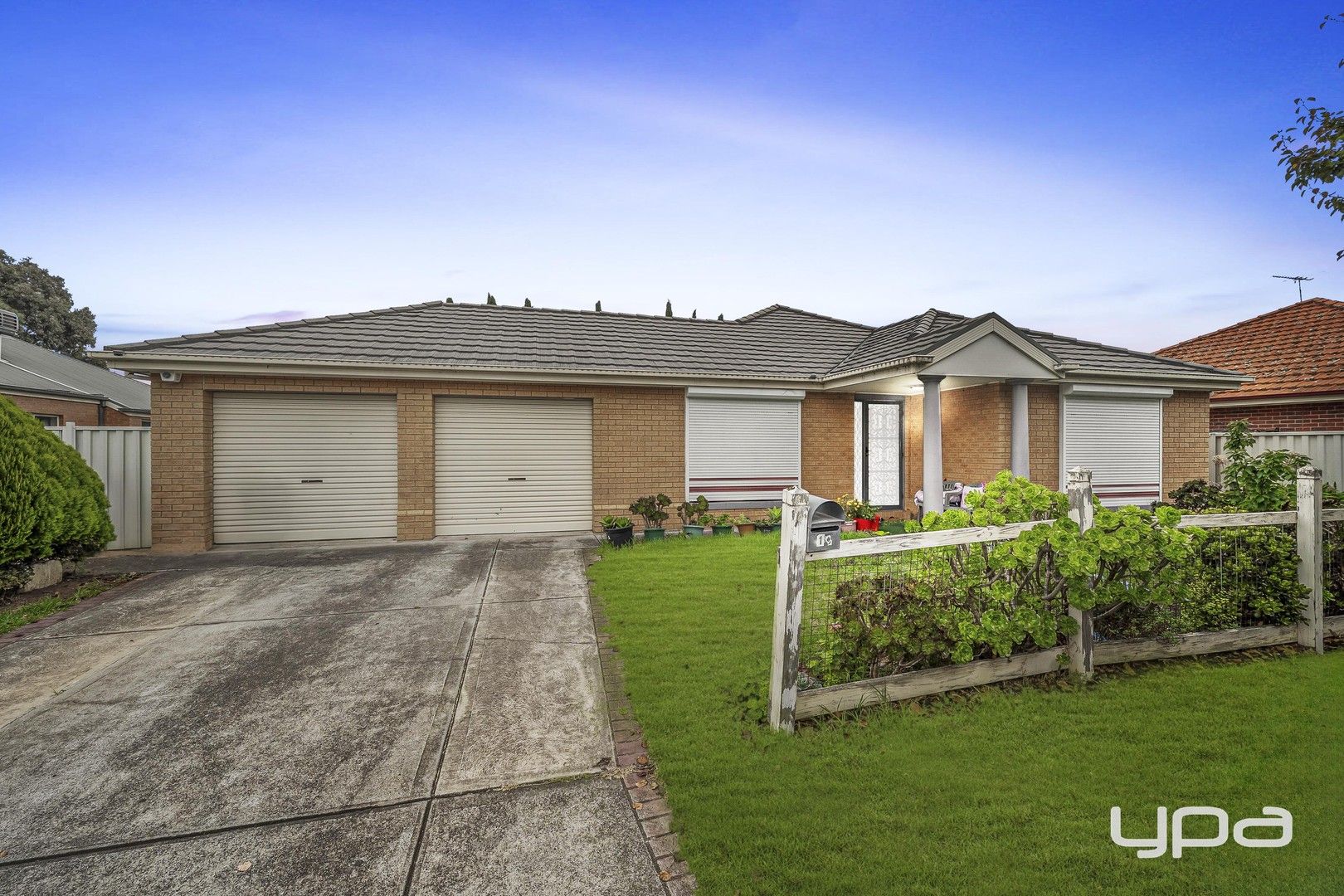 10 Copse Wood Bend, Caroline Springs VIC 3023, Image 0