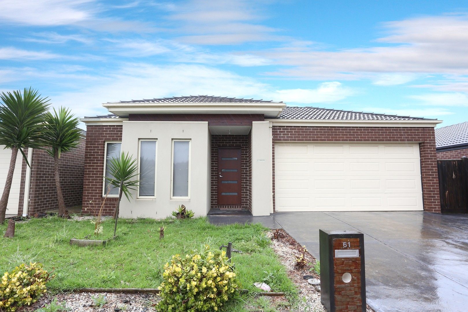 4 bedrooms House in 61 Tamborine Avenue POINT COOK VIC, 3030