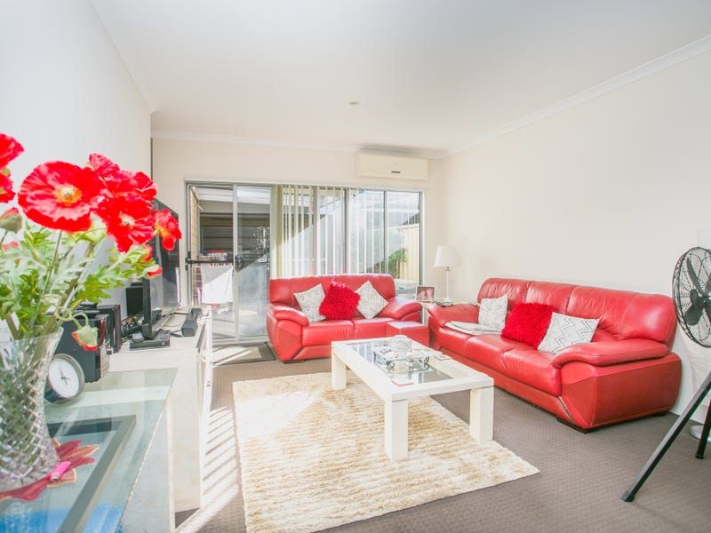 18 Nashville Loop, Currambine WA 6028, Image 1