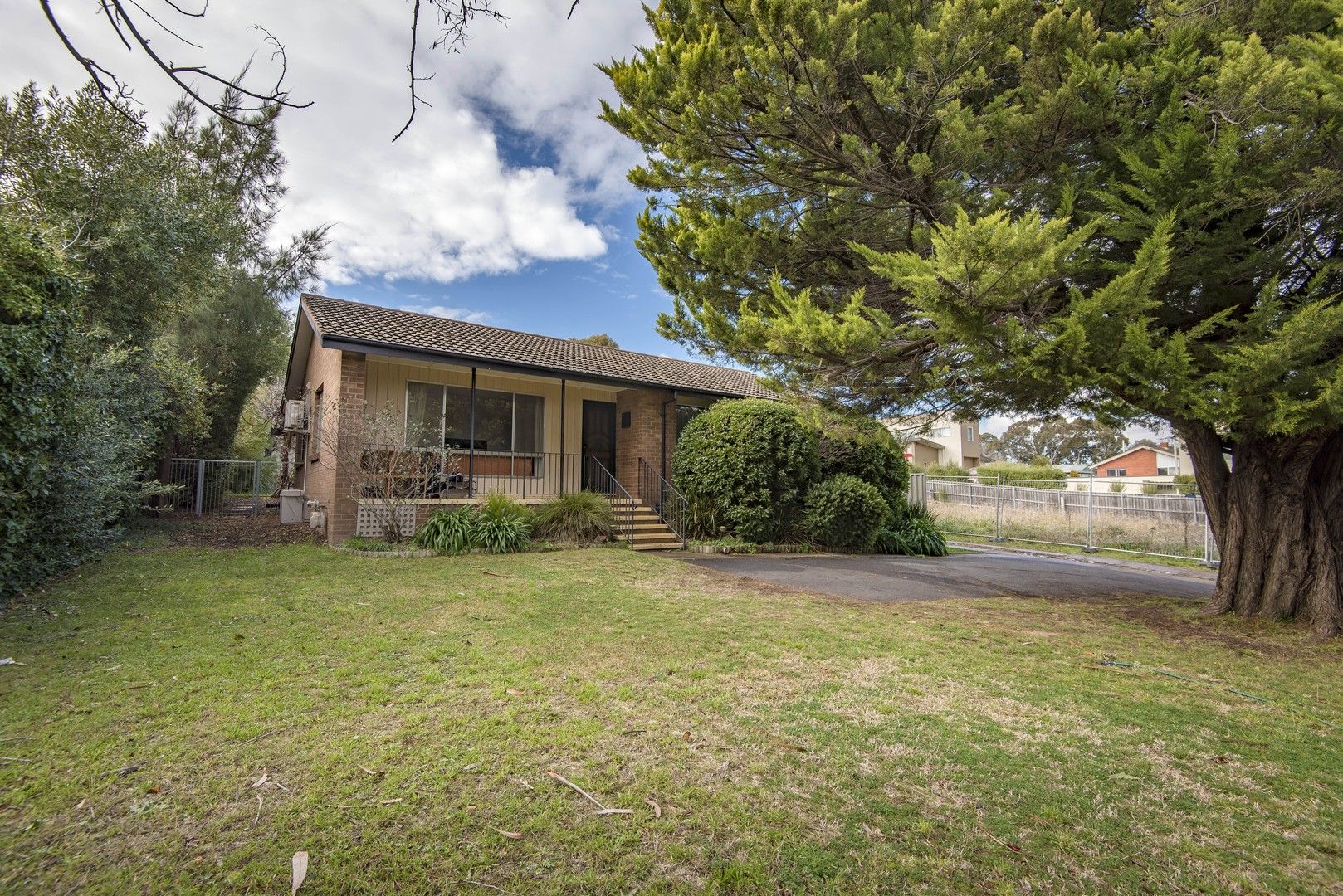 27 Hurley Street, Mawson ACT 2607, Image 0