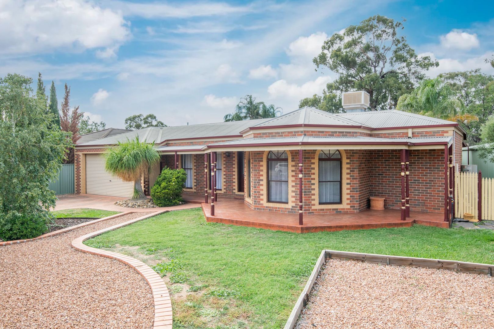 4 Menzies Crescent, Shepparton Property History & Address Research