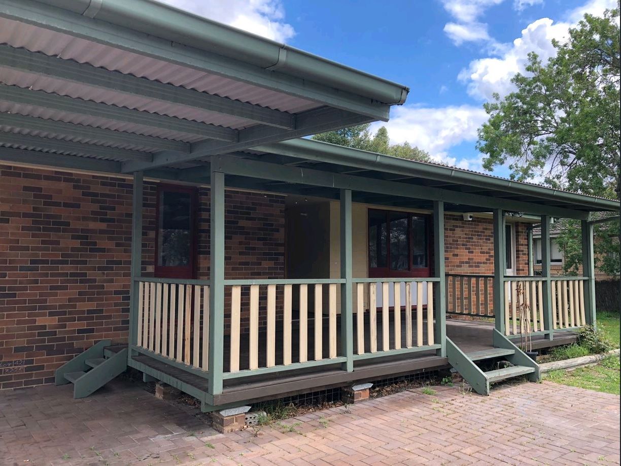 3 bedrooms House in 21 Satelberg Street HOLSWORTHY NSW, 2173