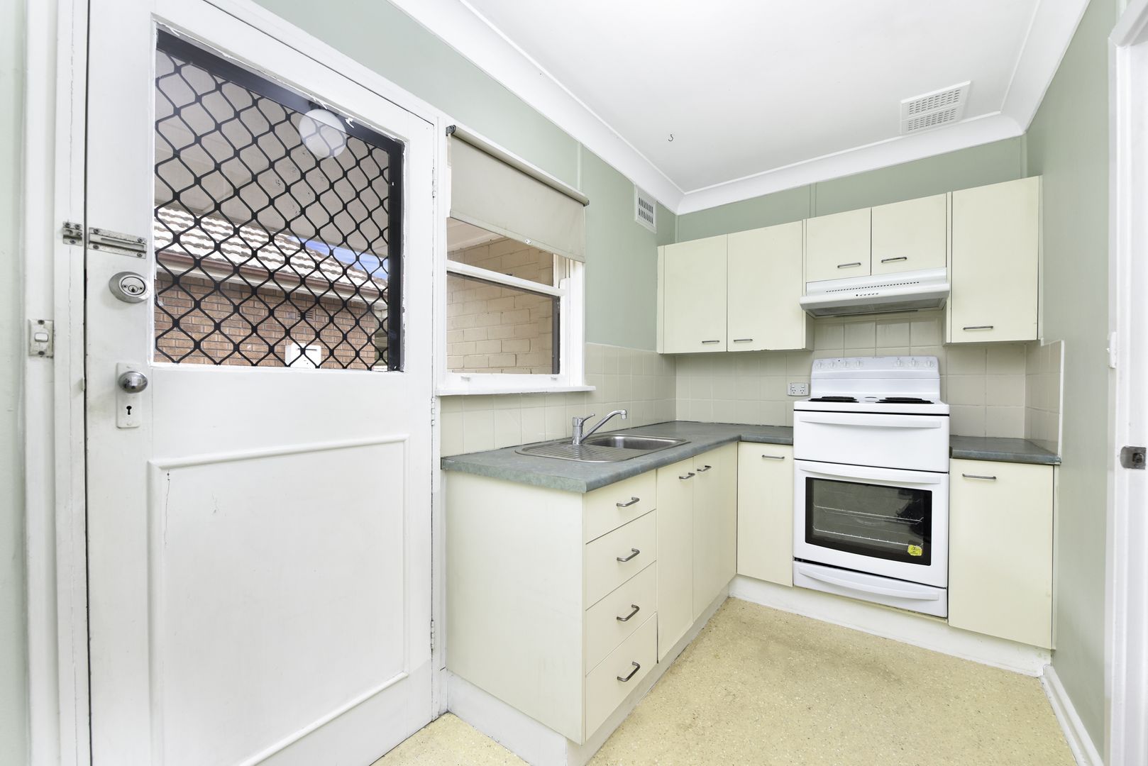 2/74-76 Pemberton Street, Strathfield NSW 2135, Image 2