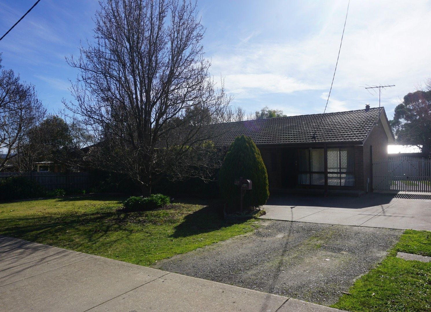 3 bedrooms House in 27 Saunders Road NEW GISBORNE VIC, 3438