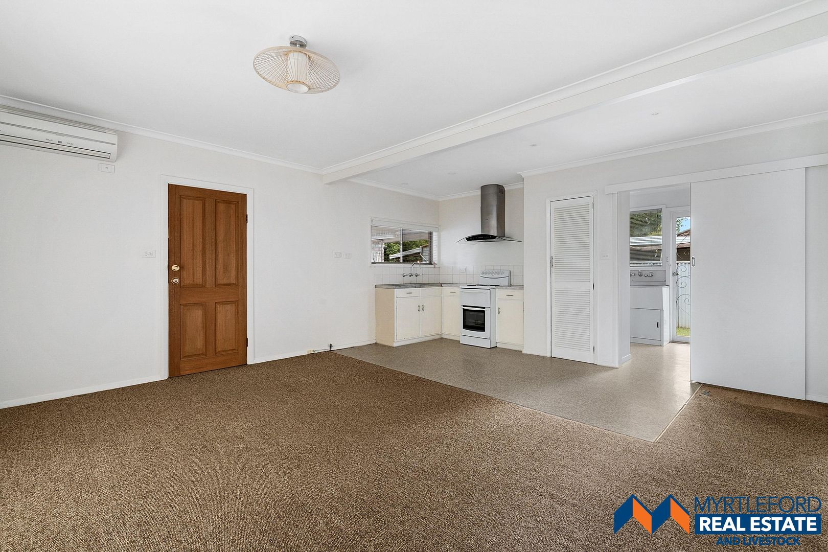 1/30 King Street, Myrtleford VIC 3737, Image 2