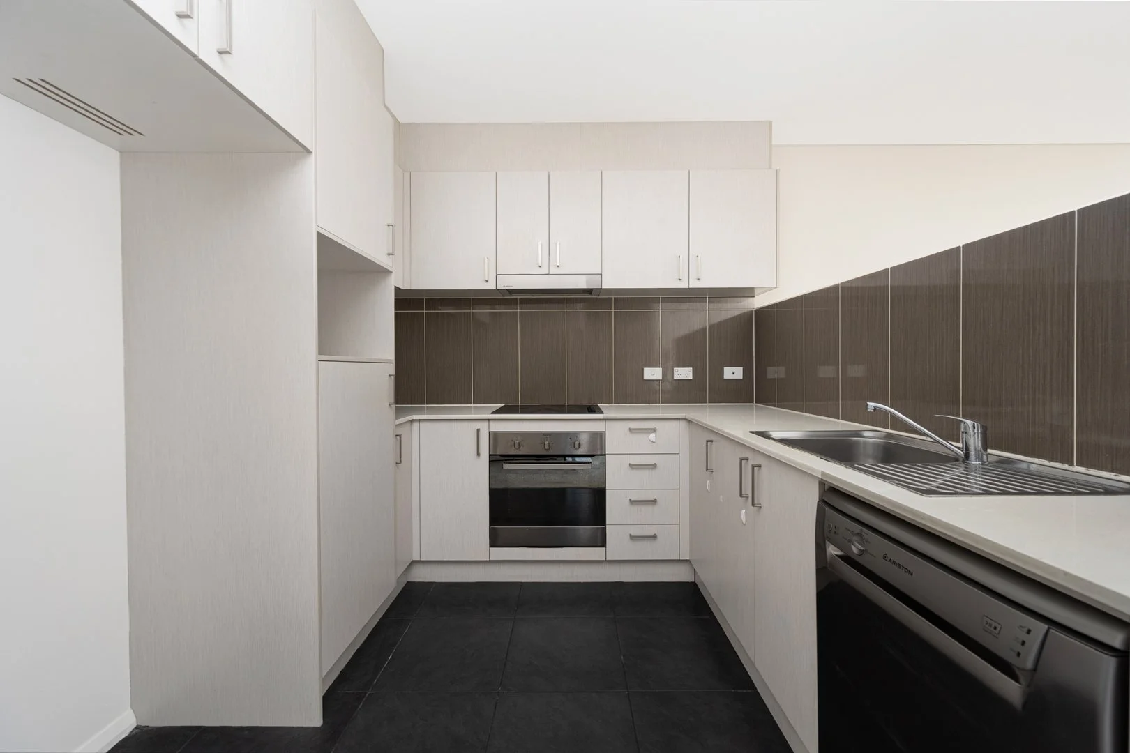 Additional image 11 of 5/70 Nullarbor Avenue, Harrison ACT 2914