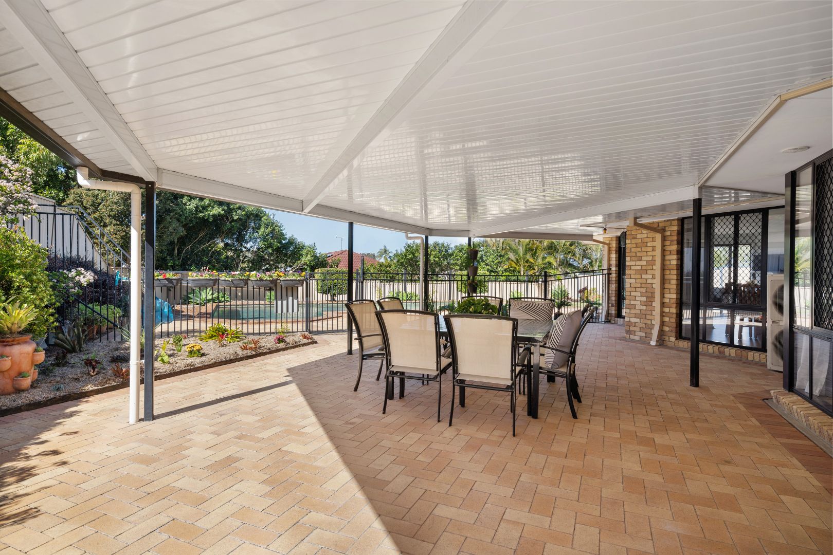 7 Borambil Road, Shailer Park QLD 4128, Image 2