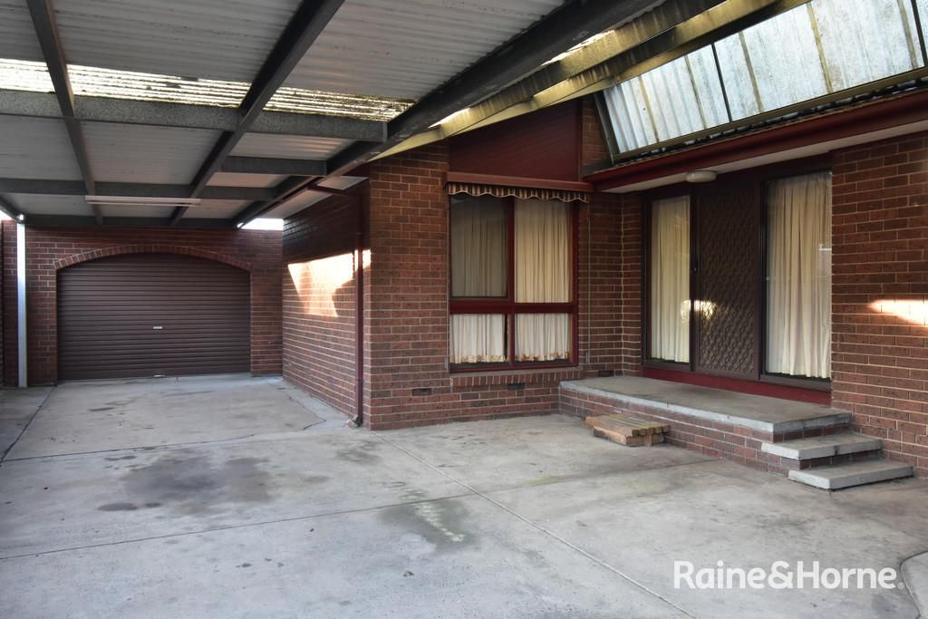 17 Murchison Crescent, Clayton South VIC 3169 House For Rent 600