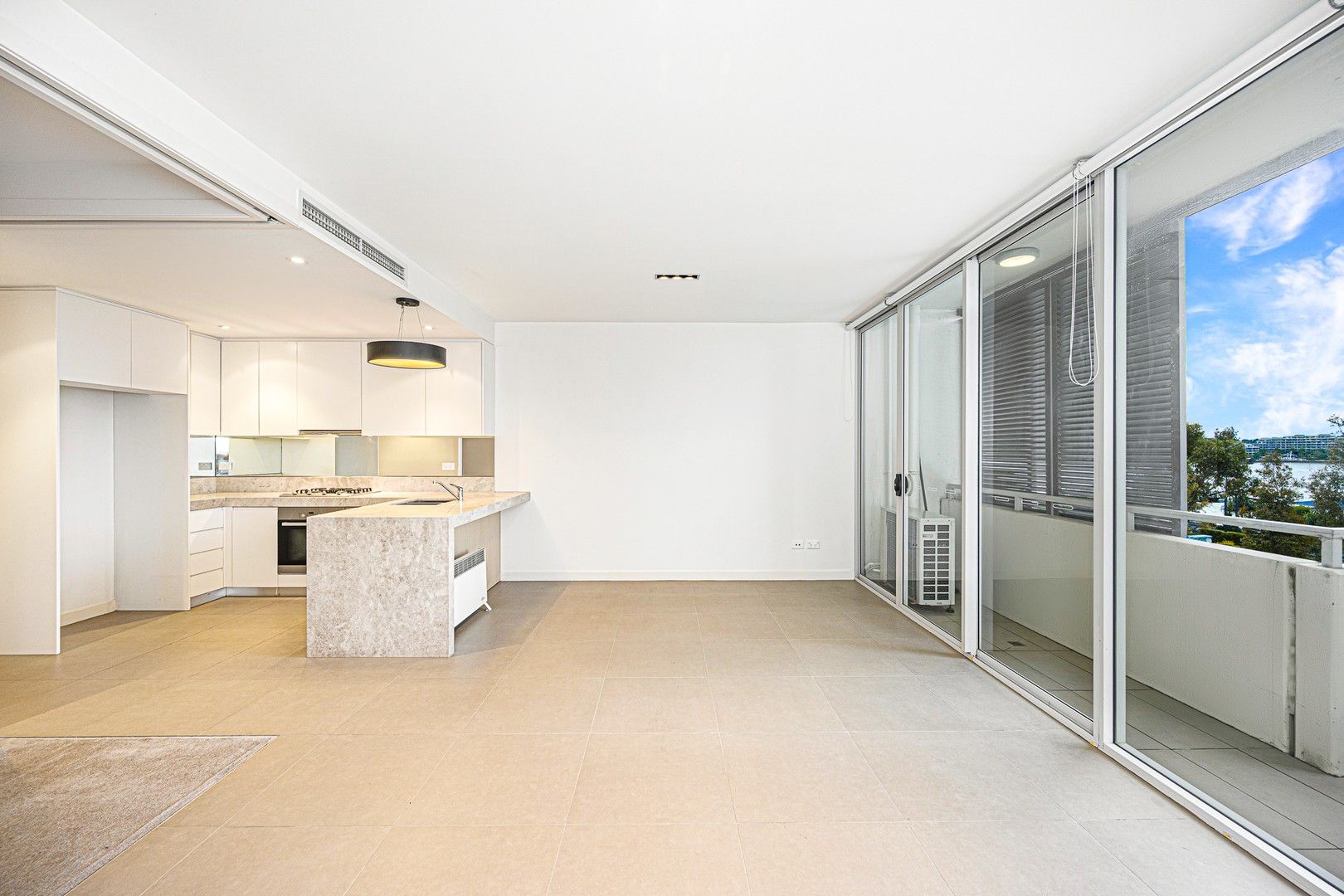 1 bedrooms Apartment / Unit / Flat in 201E/10-16 Marquet Street RHODES NSW, 2138