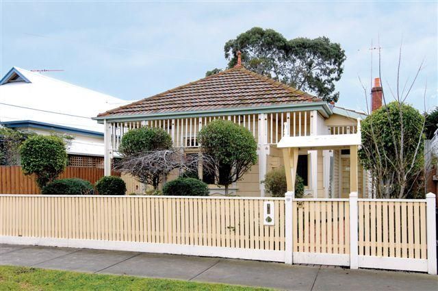 2 bedrooms House in 20 Tait Street NEWPORT VIC, 3015