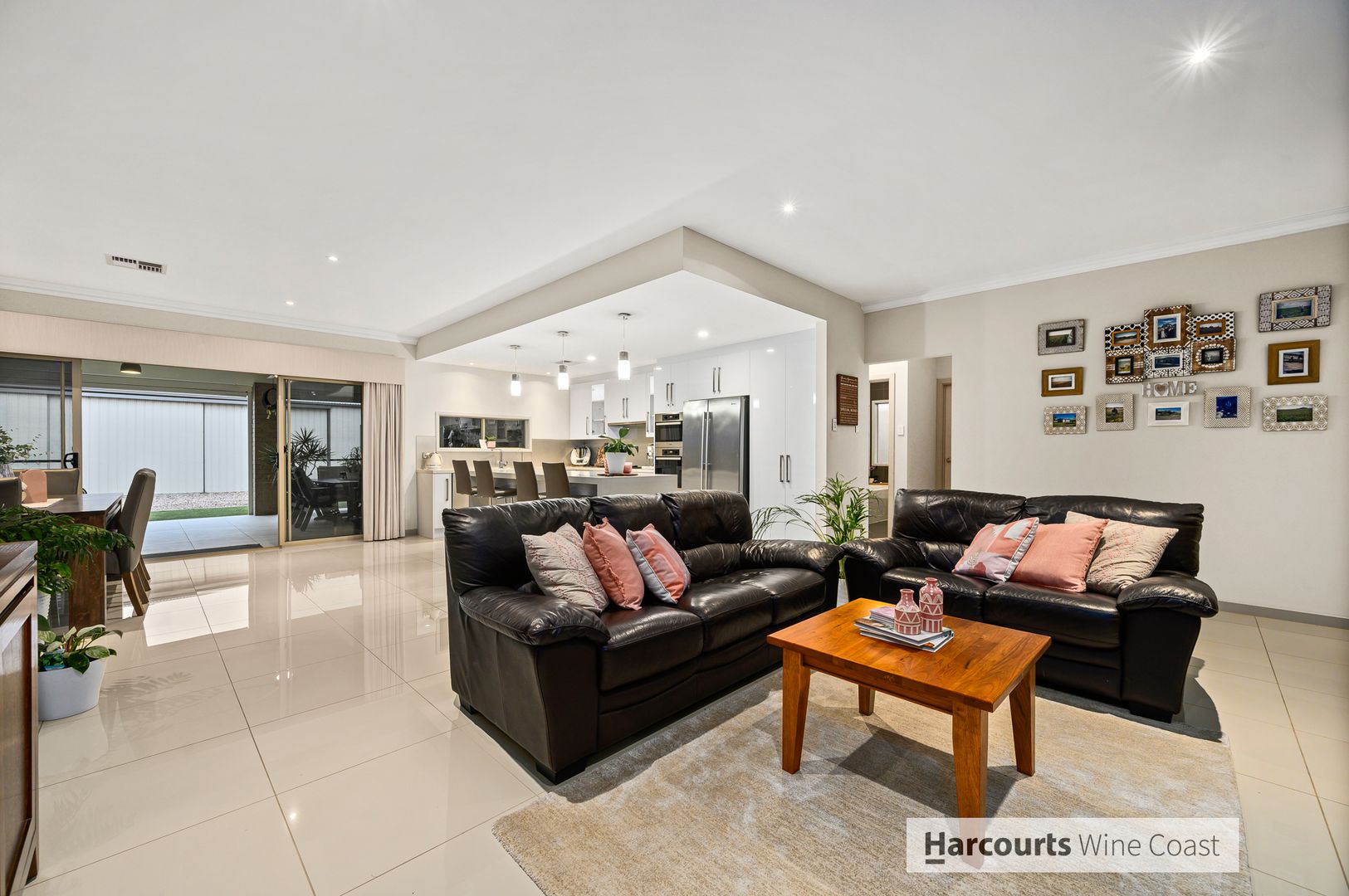 35 Fourth Avenue, Moana SA 5169, Image 2