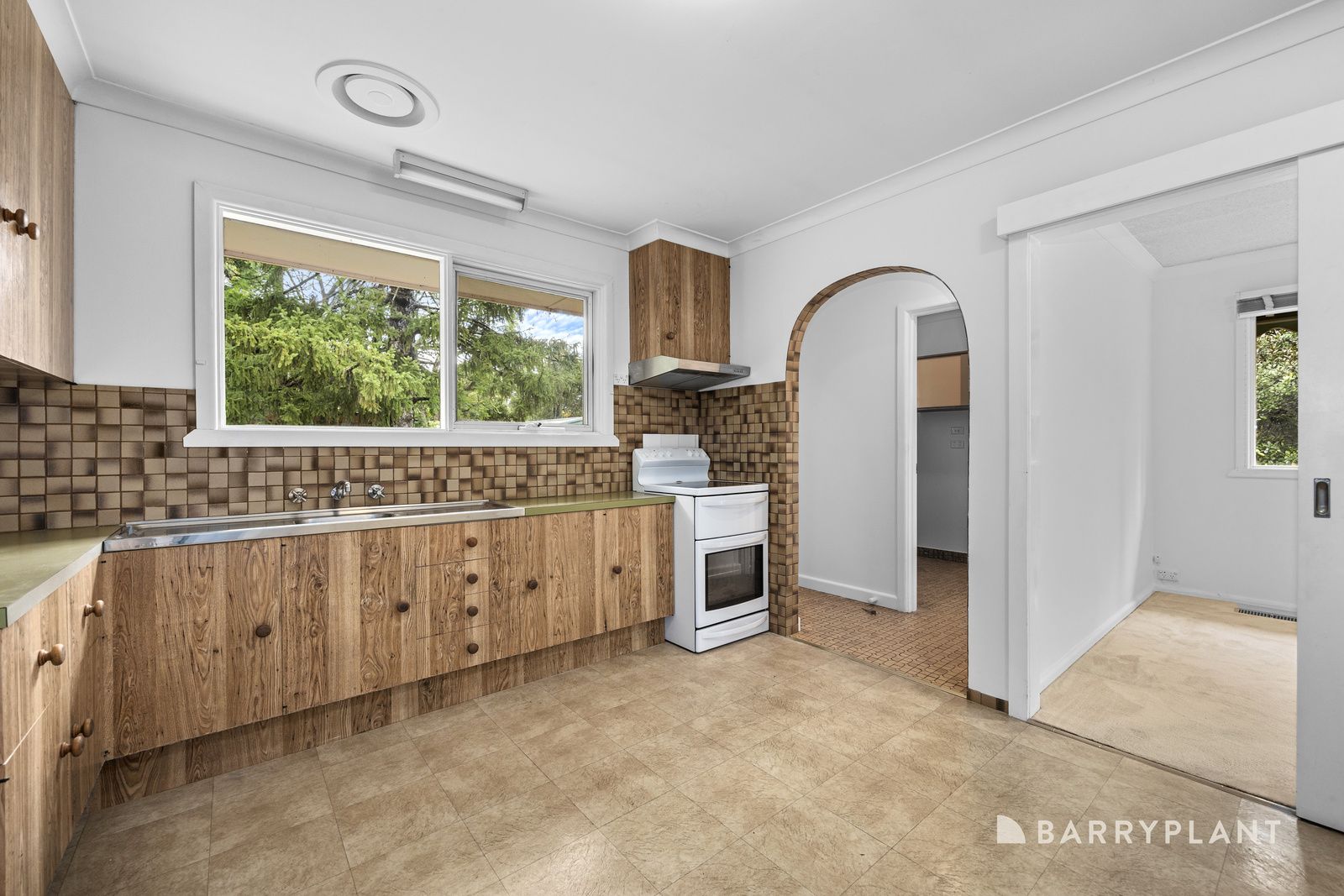 28 Hillview Drive, Kilsyth VIC 3137 House For Rent Domain