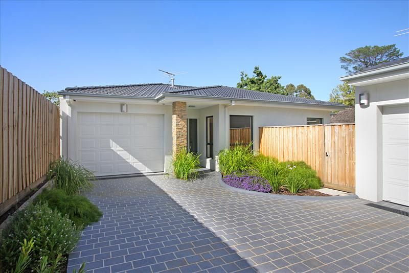 2/10 Maple Street, Mount Waverley VIC 3149, Image 0