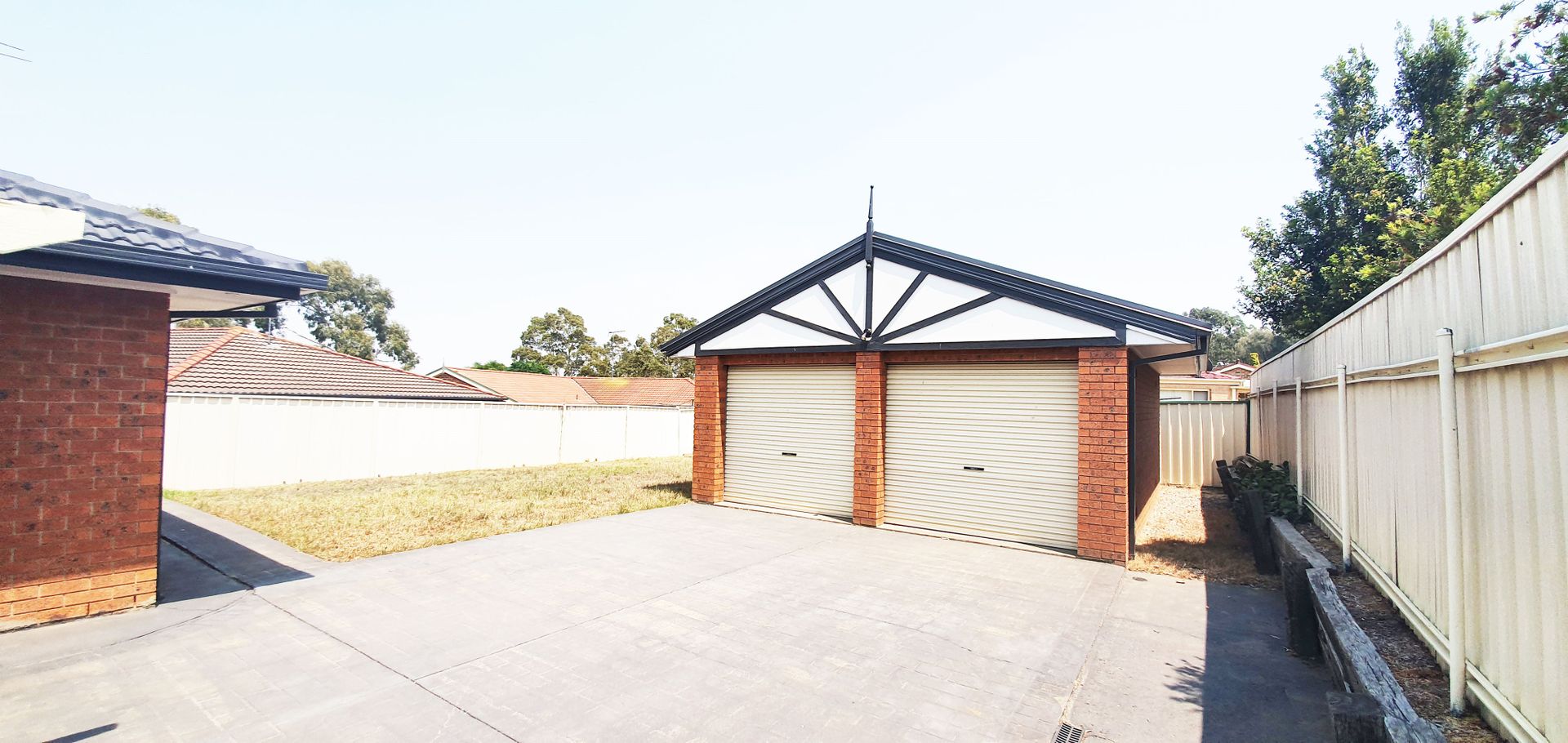 6 Downes Cres, Currans Hill NSW 2567 House For Rent 630 Domain