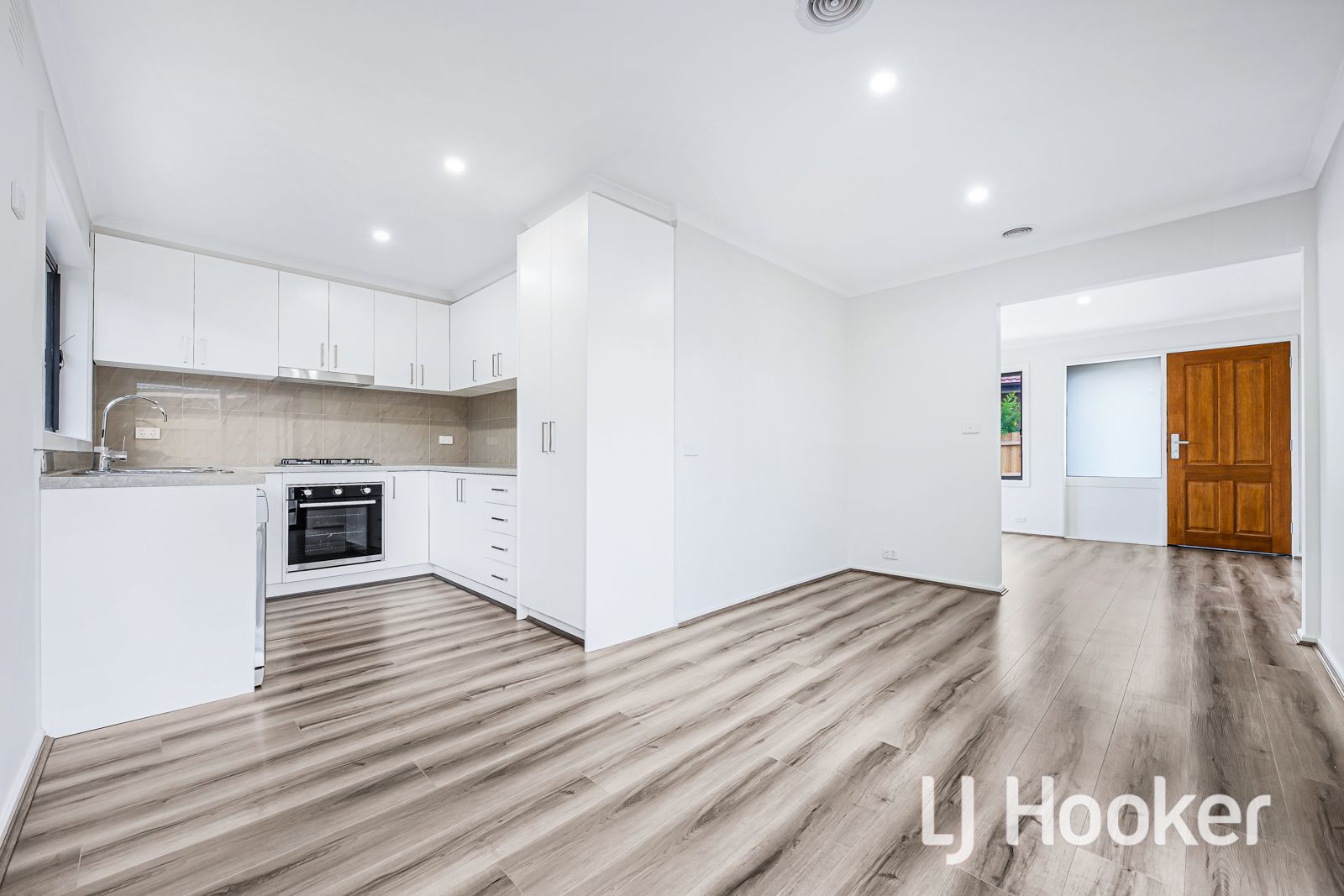 1/36 Chomley Street, Cranbourne VIC 3977, Image 2