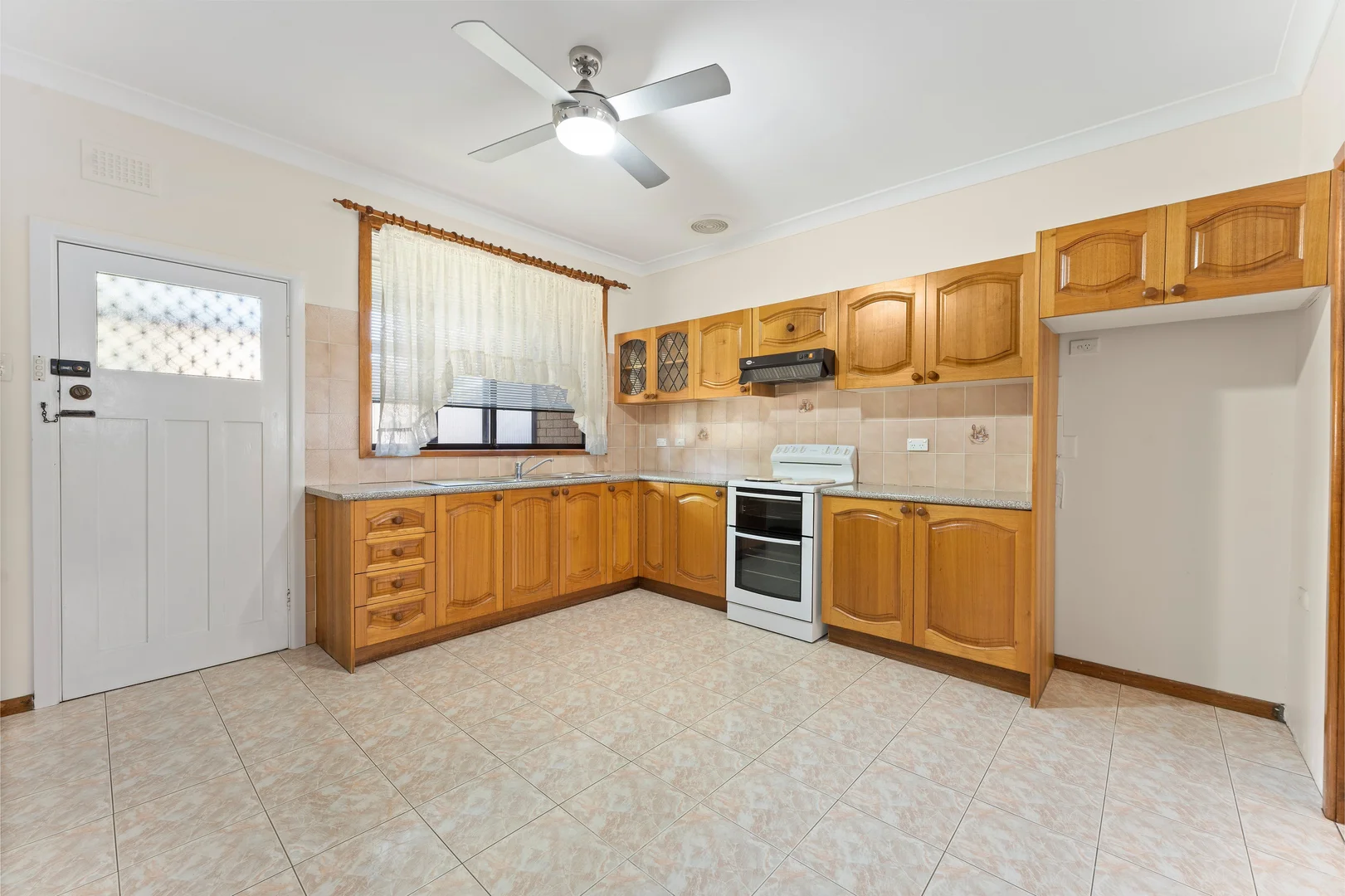 Additional image 2 of 63 Illowra Crescent, Primbee NSW 2502