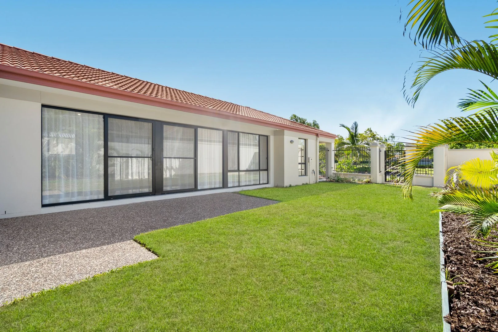 Additional image 15 of 2017 Gracemere Gardens Court, Hope Island QLD 4212