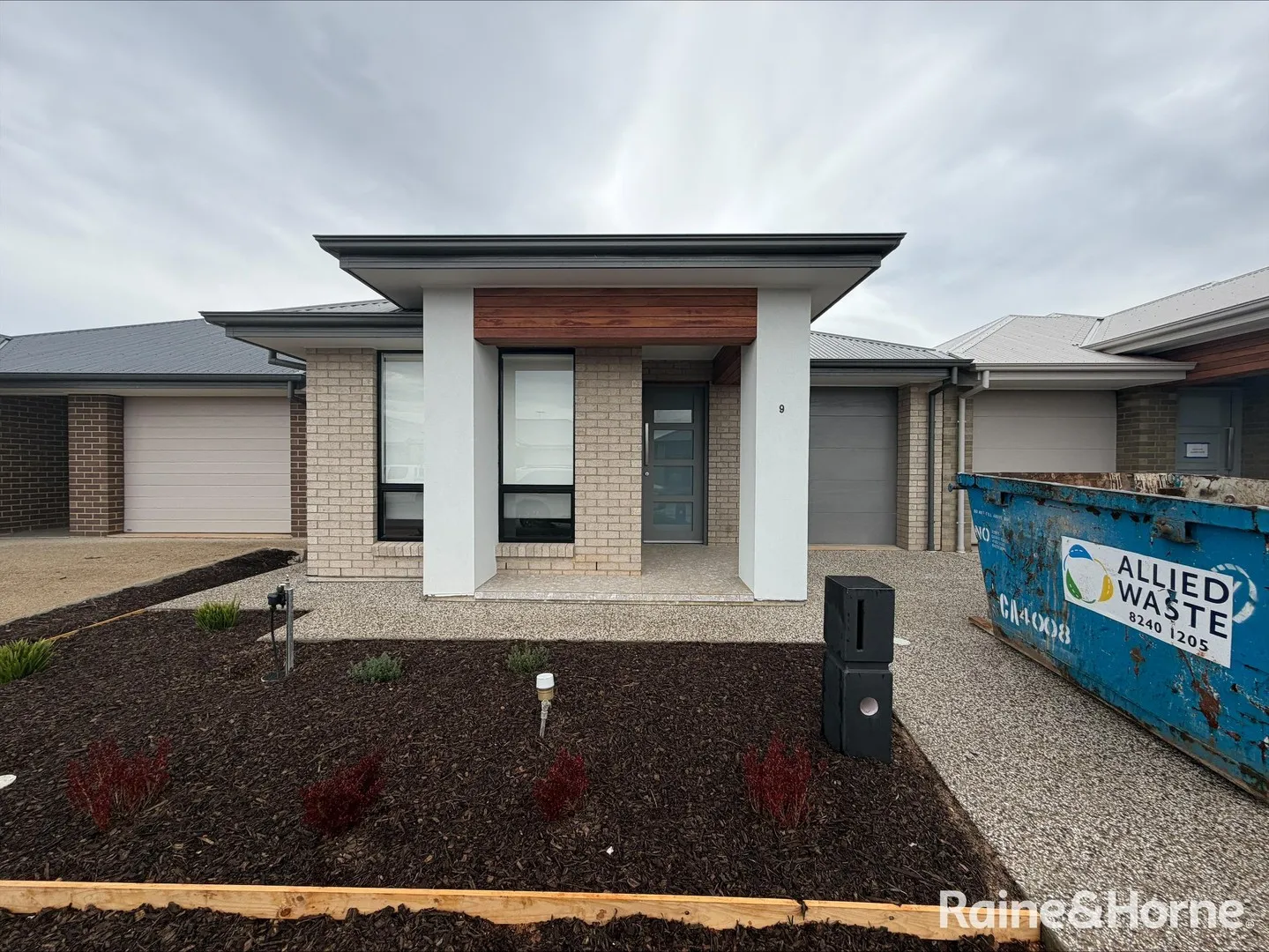 Modern Living, Brand New & Ready to Impress