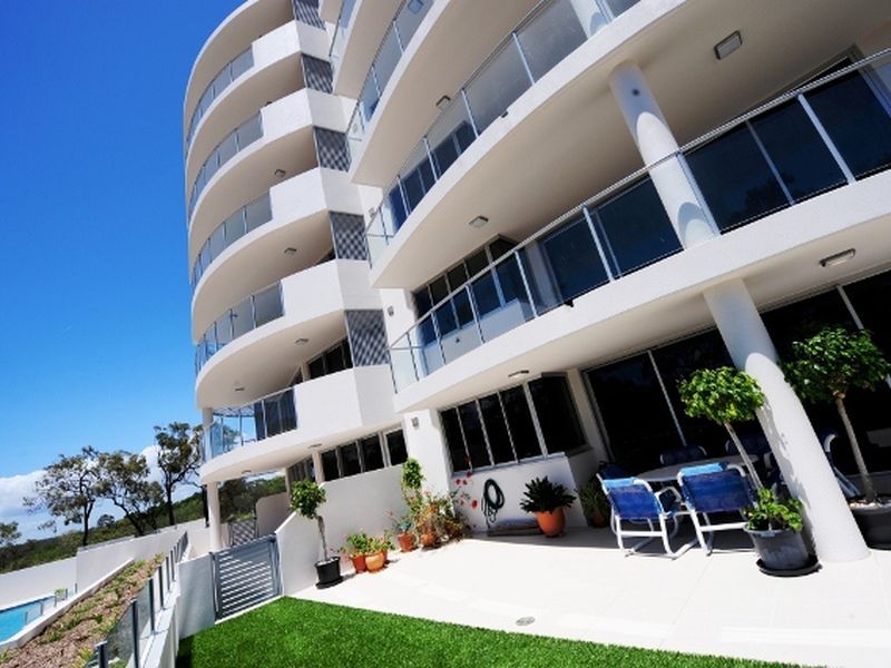 2 bedrooms Apartment / Unit / Flat in 2/2 THE PROMENADE BOYNE ISLAND QLD, 4680