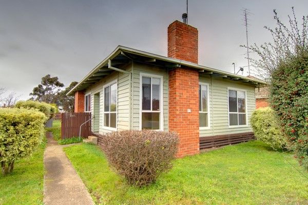 3 bedrooms House in 139 Spencer Street SEBASTOPOL VIC, 3356