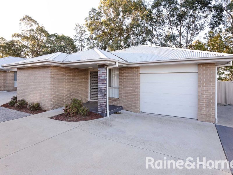 2/11 Windermere Road, Lochinvar NSW 2321, Image 0