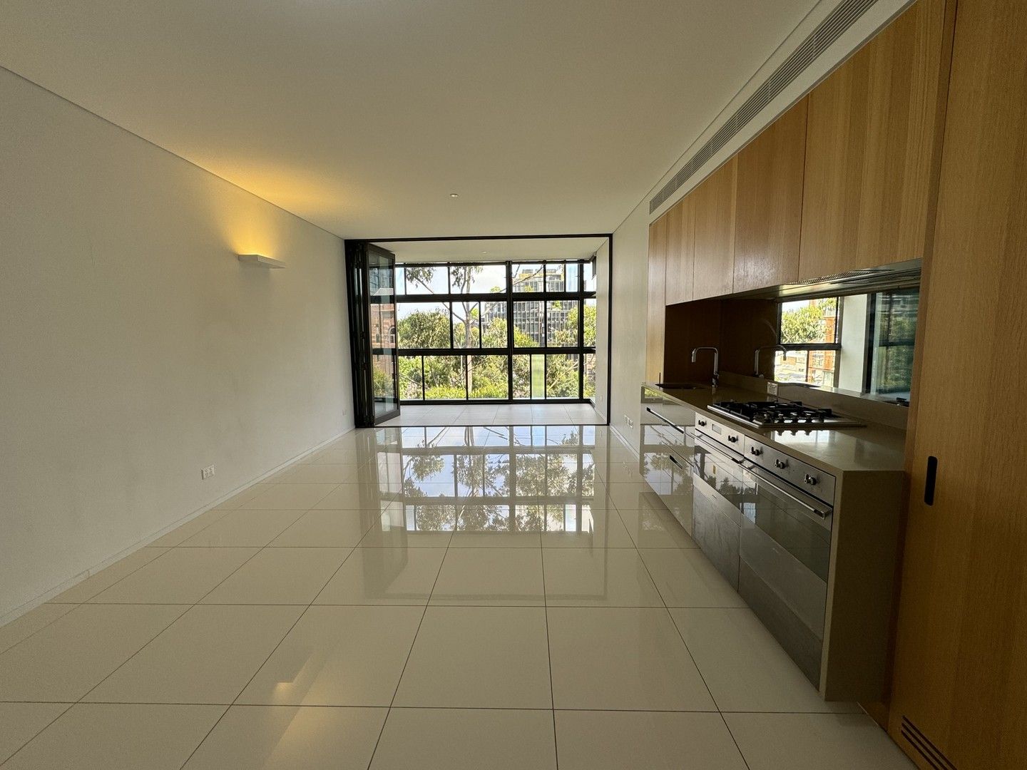 2 bedrooms Apartment / Unit / Flat in 5 Park Lane CHIPPENDALE NSW, 2008