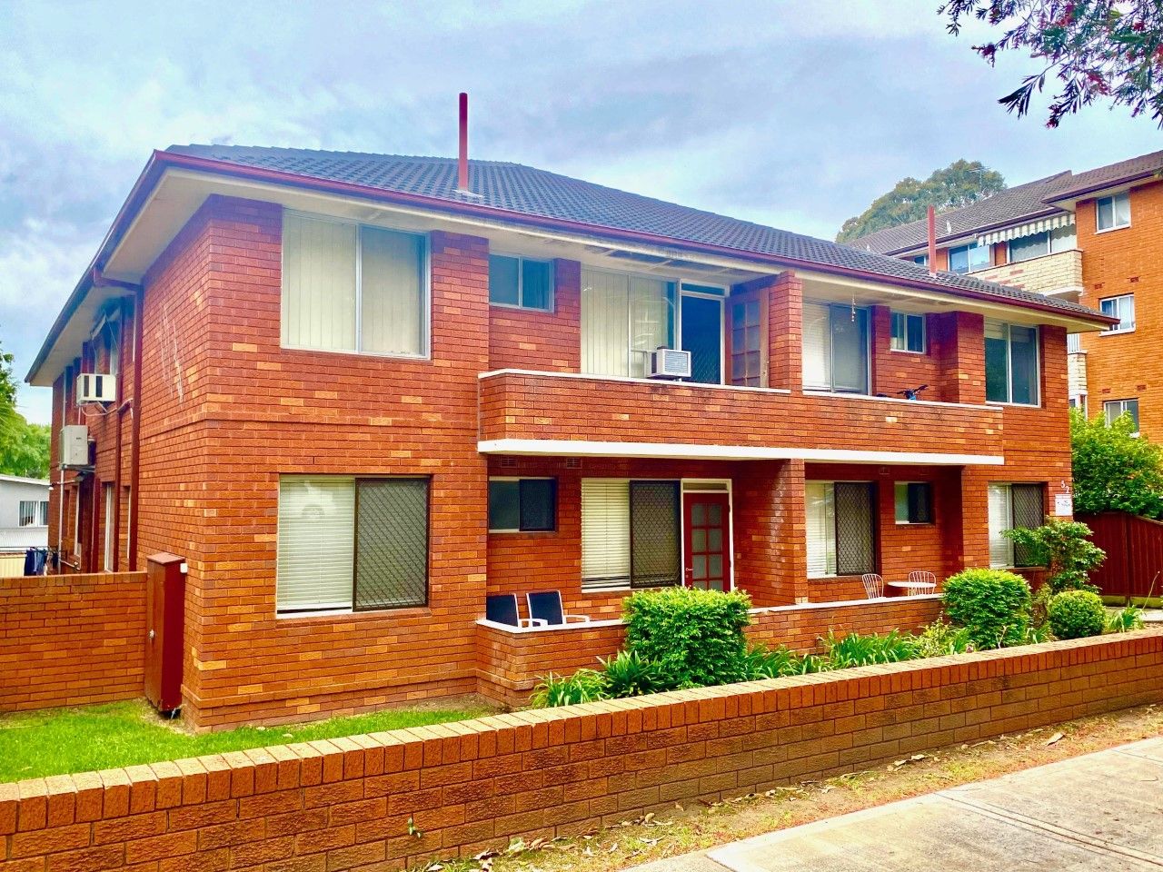 2 bedrooms Apartment / Unit / Flat in 2/52 Station Street MORTDALE NSW, 2223