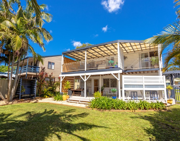 6 Emerald Drive, Diamond Beach NSW 2430