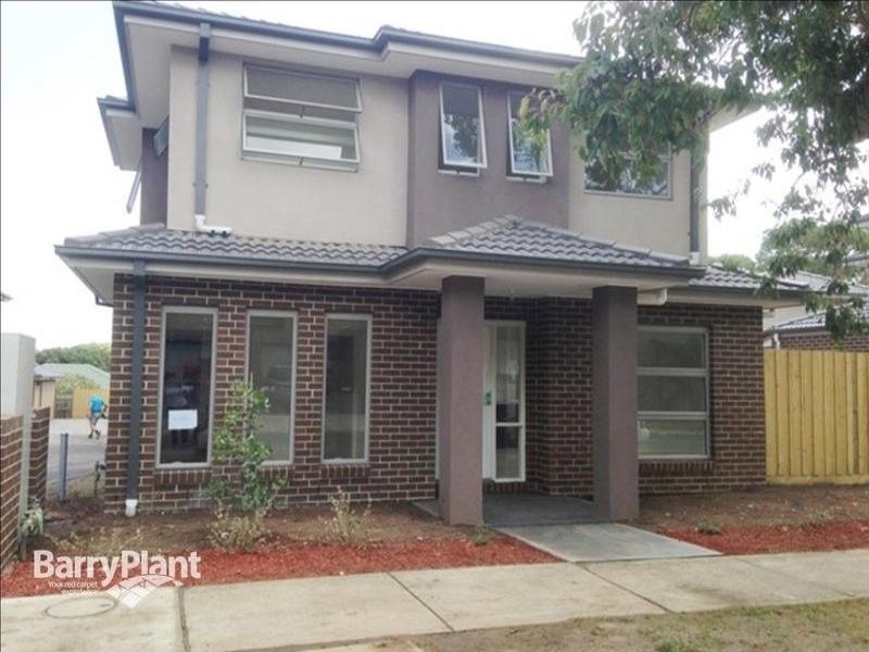 3 bedrooms Townhouse in 2/58 Nockolds Crescent NOBLE PARK VIC, 3174
