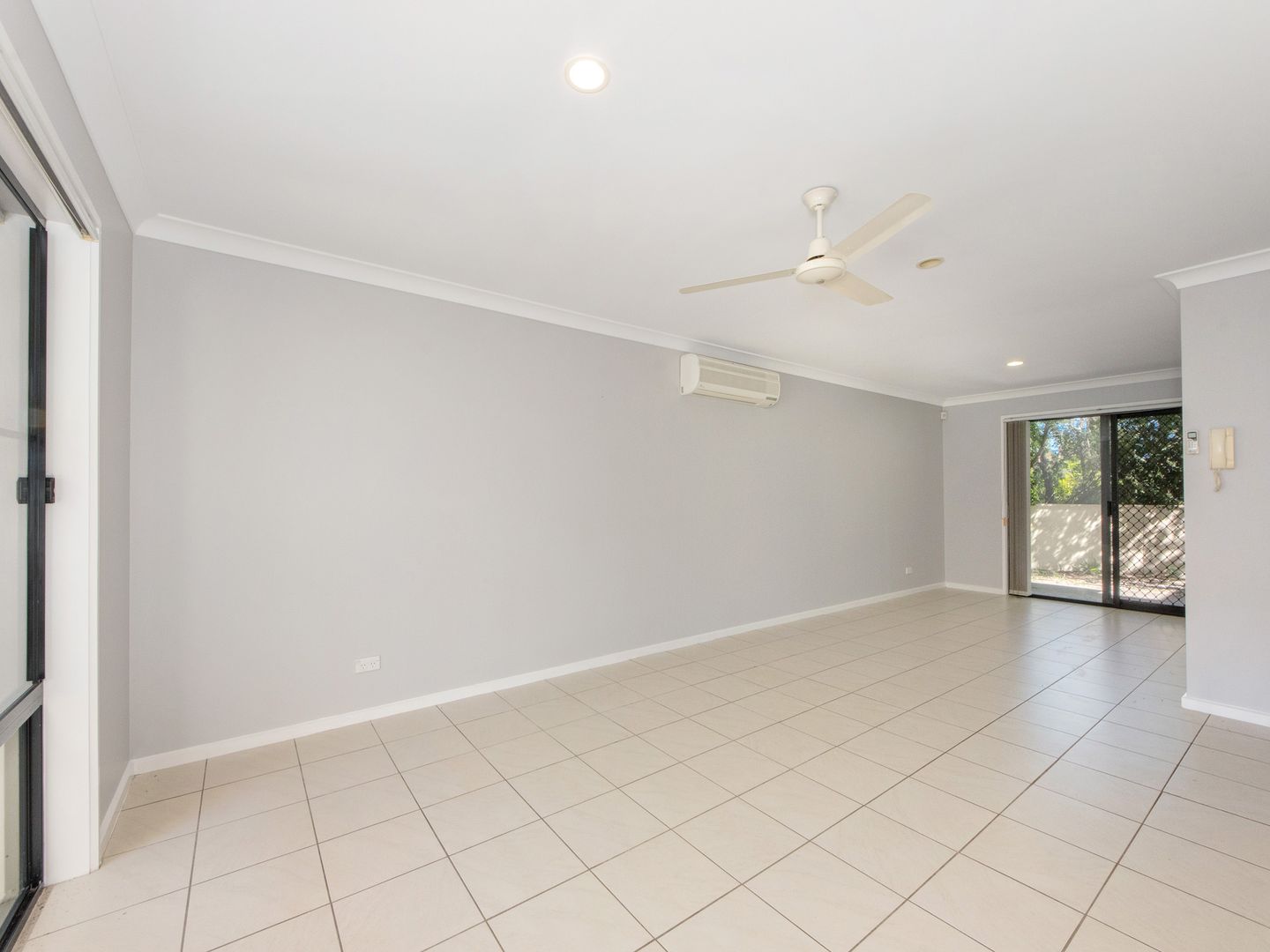 301/1-15 Gentian Drive, Arundel QLD 4214, Image 2