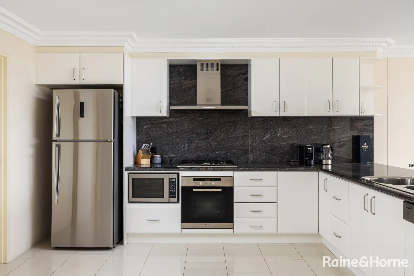 Additional image 7 of 2/55-59 Magnus Street, Nelson Bay NSW 2315