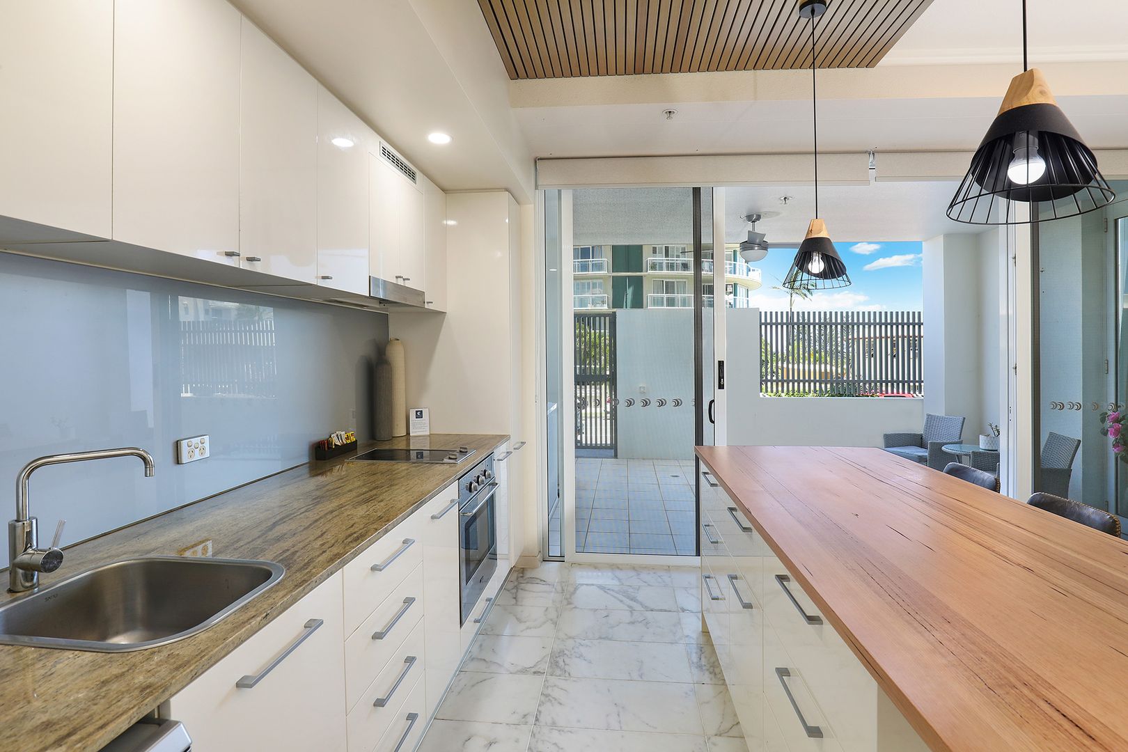 2013/80 Lower Gay Terrace, Caloundra QLD 4551, Image 1