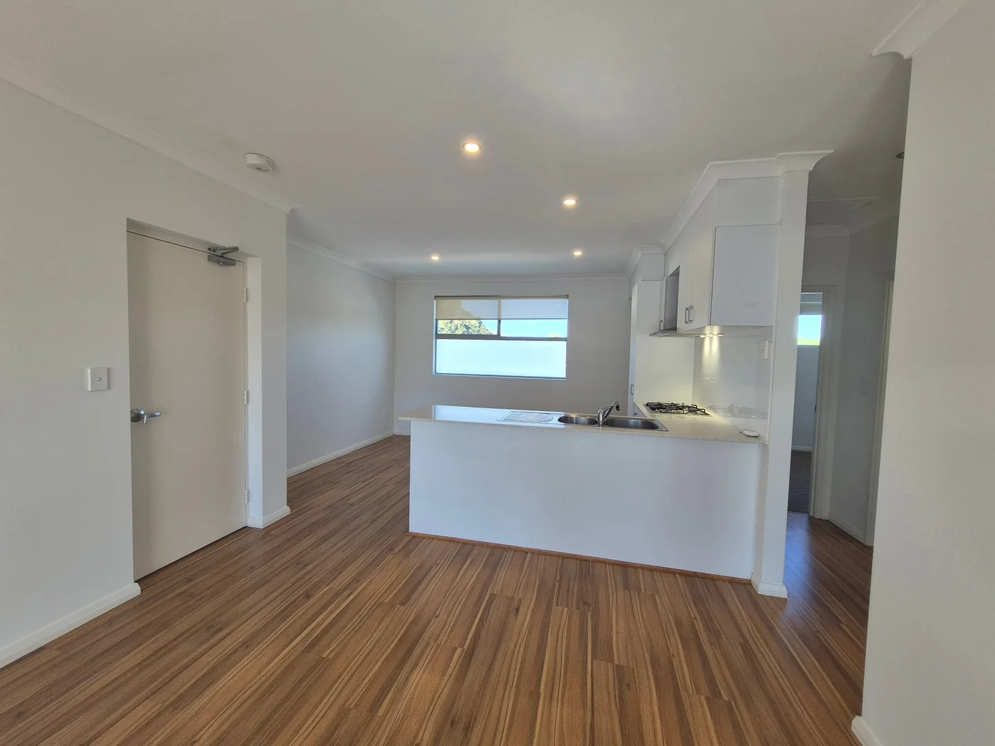 Additional image 6 of unit 5/360 Hardey Road, Cloverdale WA 6105