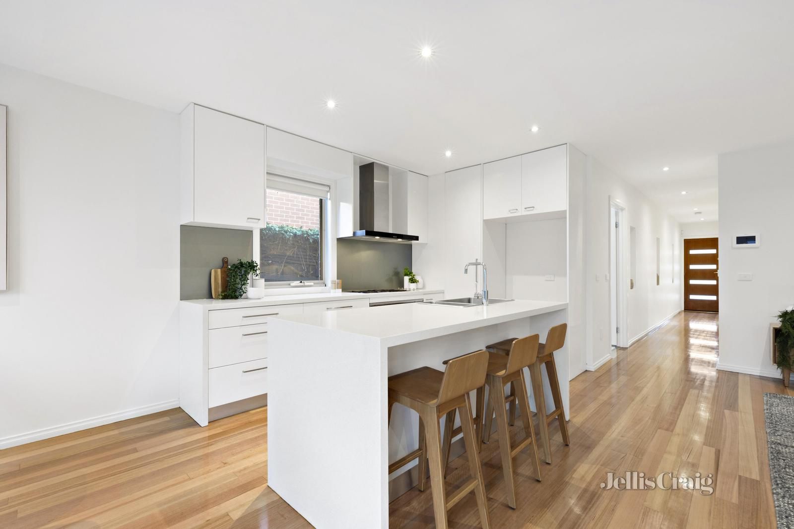 25a Elm Street, Surrey Hills VIC 3127, Image 2