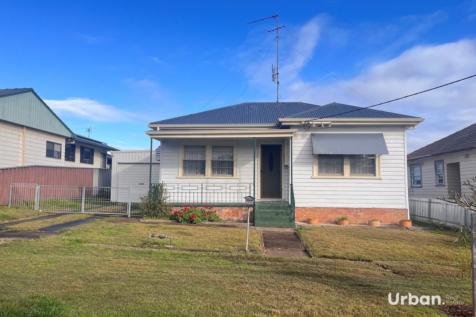 3 bedrooms House in 35 Irving Street BERESFIELD NSW, 2322