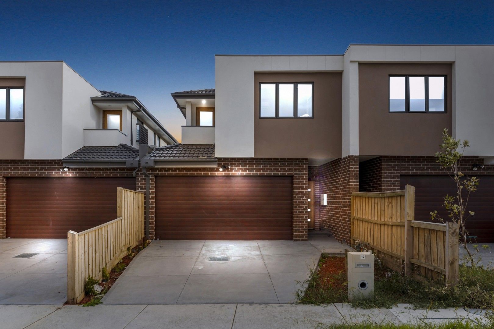 19 Pedigree Grove, Cranbourne East VIC 3977, Image 0