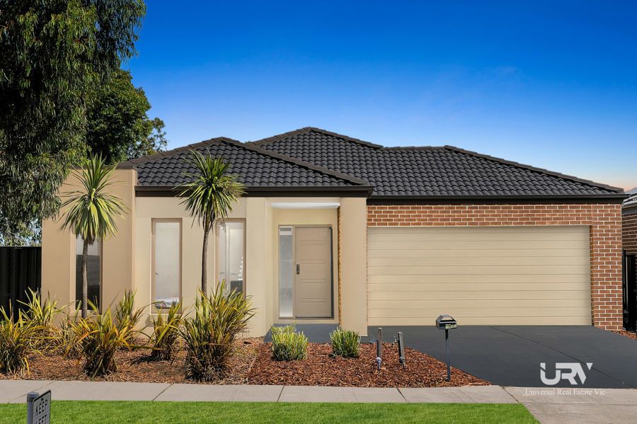 4 bedrooms House in 18 Watergum Avenue CRAIGIEBURN VIC, 3064