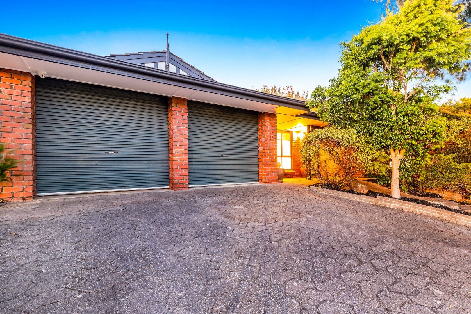 4 bedrooms House in 16 Monaco Circuit (Craigburn Heights) ABERFOYLE PARK SA, 5159