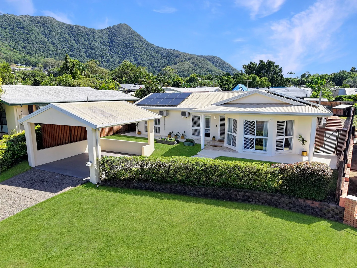 6 Boonaree Close, Mount Sheridan QLD 4868