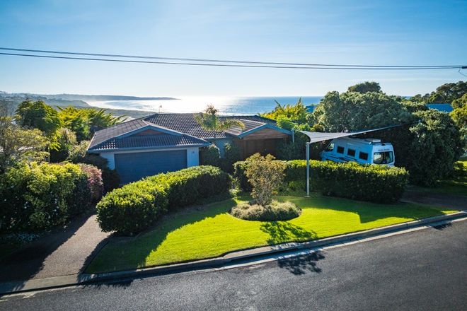 Picture of 19 Lakeview Avenue, MERIMBULA NSW 2548