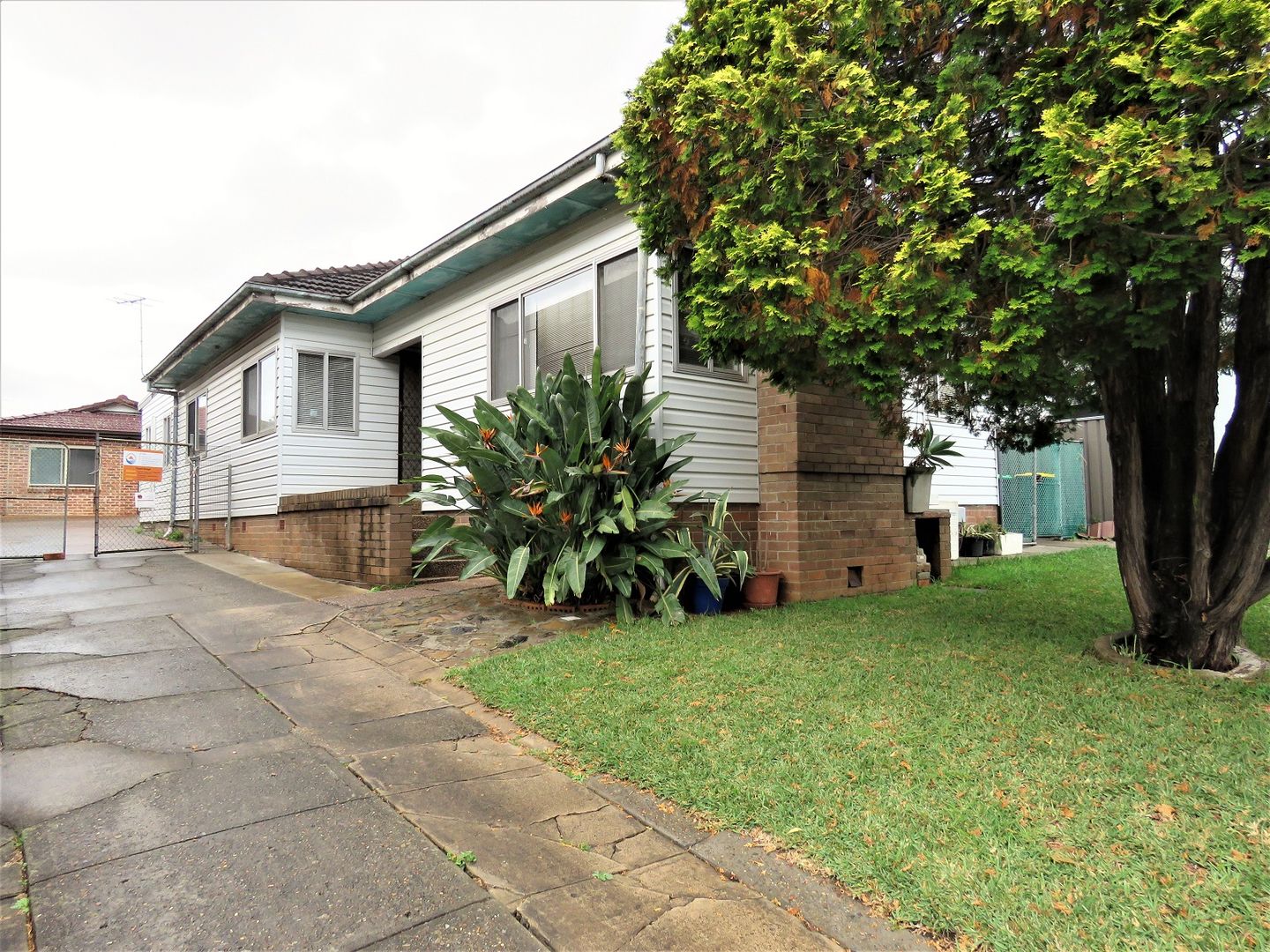 23 Yukka Road Regents Park Nsw 2143 House For Rent 530